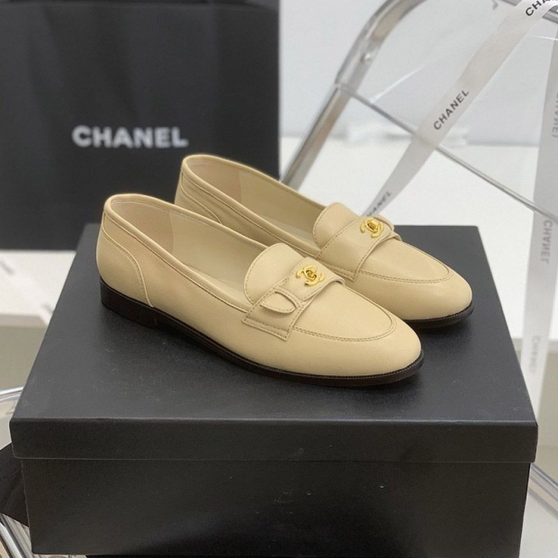 [New limited edition? Elegant and handsome?] Matelasse loafers fake shq36706