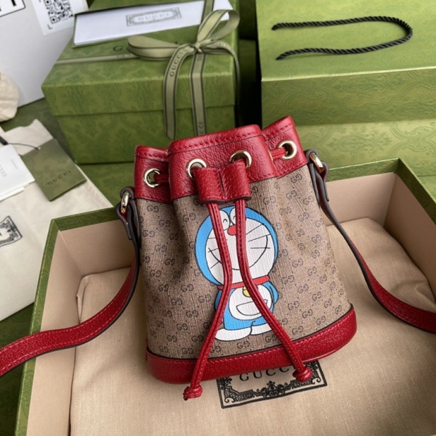 ★Popular in Japan!! Doraemon x Gucci★GG logo mini bucket bag copy Gucci Doraemon guf08986