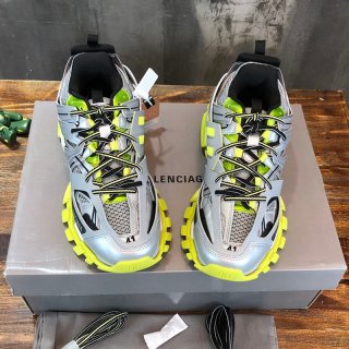New for Spring: Balenciaga Replica Men's Popular Track Trainer Hard to Find Color Track bae38368