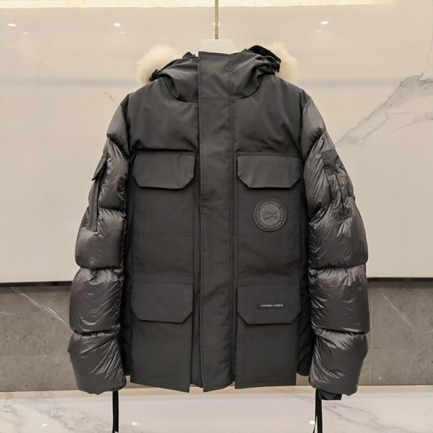 Very popular! Canada Goose black patch MACCULLOCH down jacket copy Cao48924