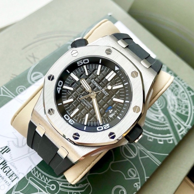 Cute Audemars Piguet Royal Oak Replica Offshore Diver 15703STOOA02CA01