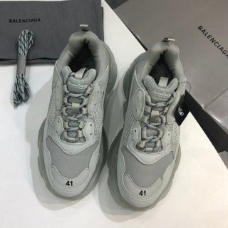 Extremely rare! Replica Balenciaga Triple S women's lace-up sneakers 524039WFW19700
