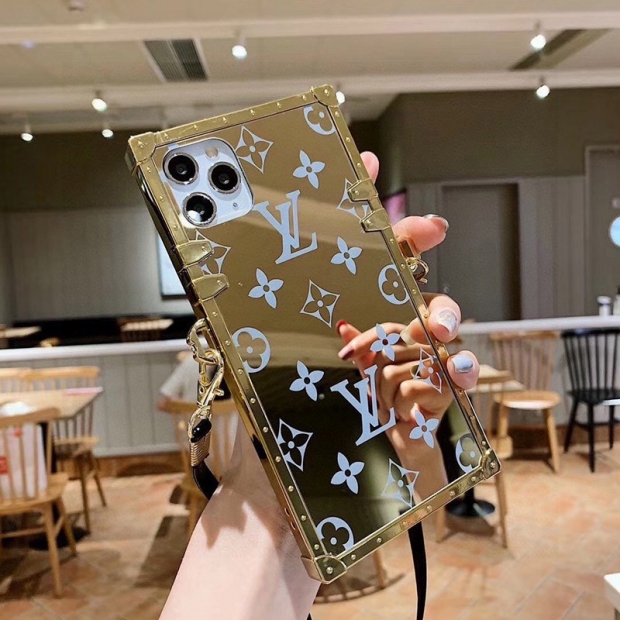 No.1 Popular Louis Vuitton iPhone Smartphone Case Replica 13/12/11/Pro/ProMax vub99062
