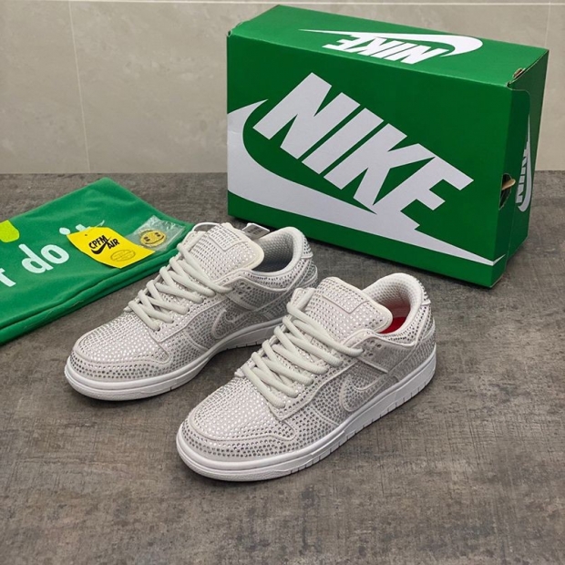 Want it? Super limited edition? Nike Dunk Low Cactus Plant fake Flea Market Pure Platinum CZ2670-001