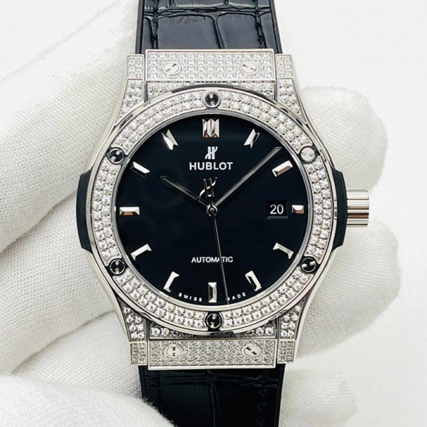 No customs duties Hublot watch replica Classic Fusion titanium diamond hup45452