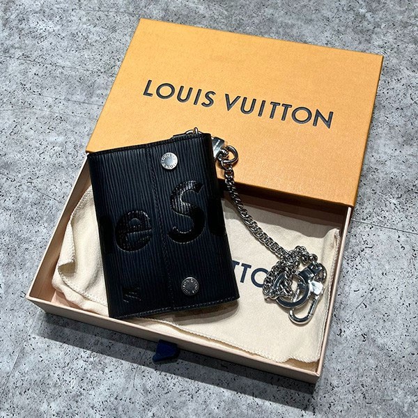 Louis Vuitton Chain Wallet Replica Supreme Collaboration M67711