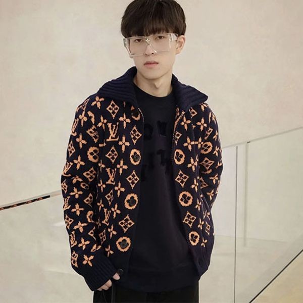 Hard to find fake Louis Vuitton cardigan in orange fluorescent monogram 1AAU8T