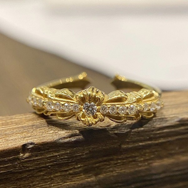 CHROME HEARTS Replica Floral Cross Gold Diamond Ring 22K Kuj88086