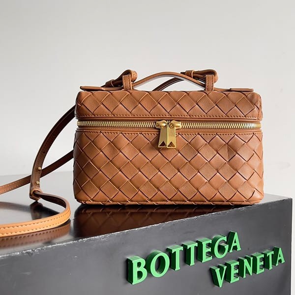 New design Bottega Veneta Vanity Case with Strap Calfskin Replica boa42412