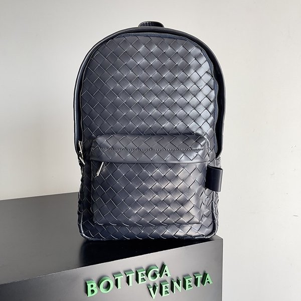 Popular eye-catching colors Bottega Veneta backpack replica bow37877