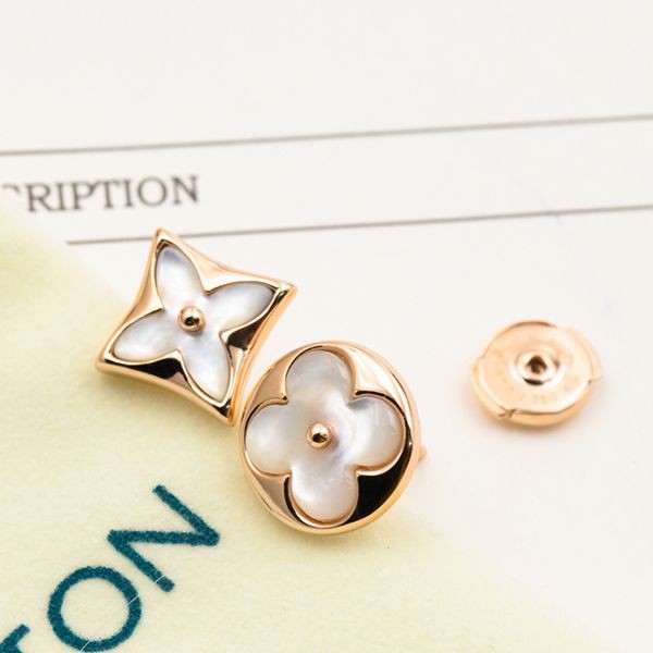 Very popular all over the world? Louis Vuitton Pusster Blossom Nacle Replica Q96426
