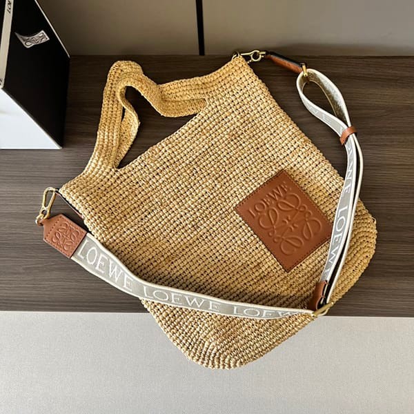 Loewe Women's Basket Bag Replica Basket Bag 32907V81