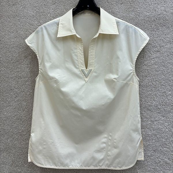 New color appearance ☆ Valentino sleeveless shirt fake vuu19395