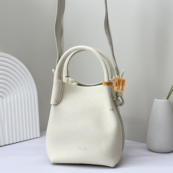 ☆Super popular☆Loro Piana Micro Vail Leather Shoulder Handbag FAM794 Replica