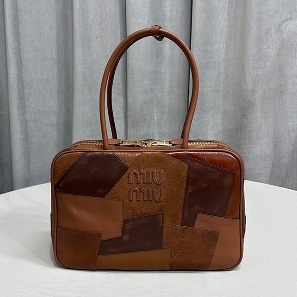 Stylish Miu Miu Replica Leather Top Handle Bag myr32009