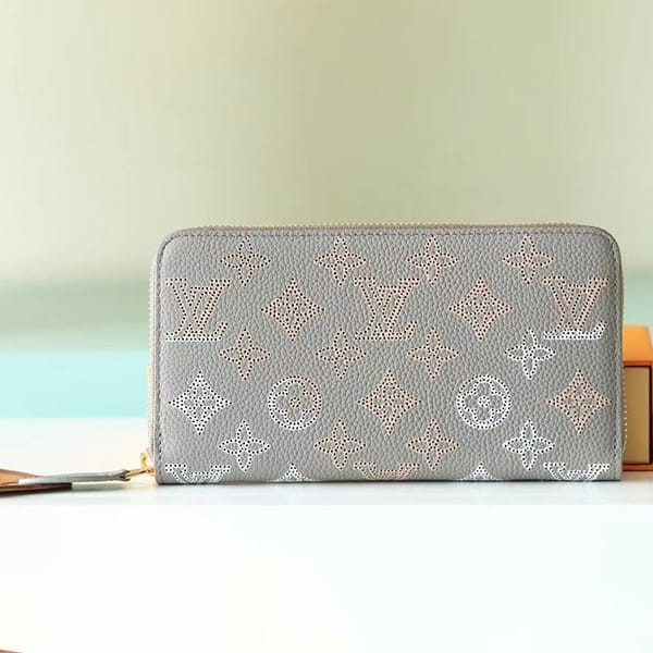 Attention ★ Louis Vuitton Zippy Wallet Replica Long Wallet M82647