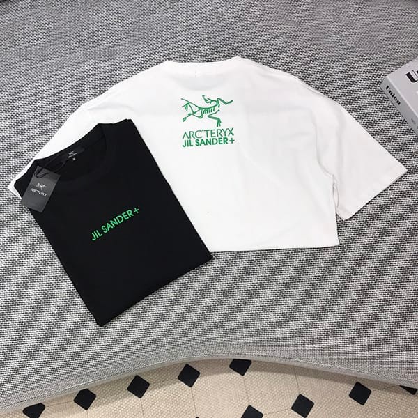 A lovely Jil Sander + x Arc'teryx fake reflective collaboration T-shirt, unisex, 2 colors, Jih05398
