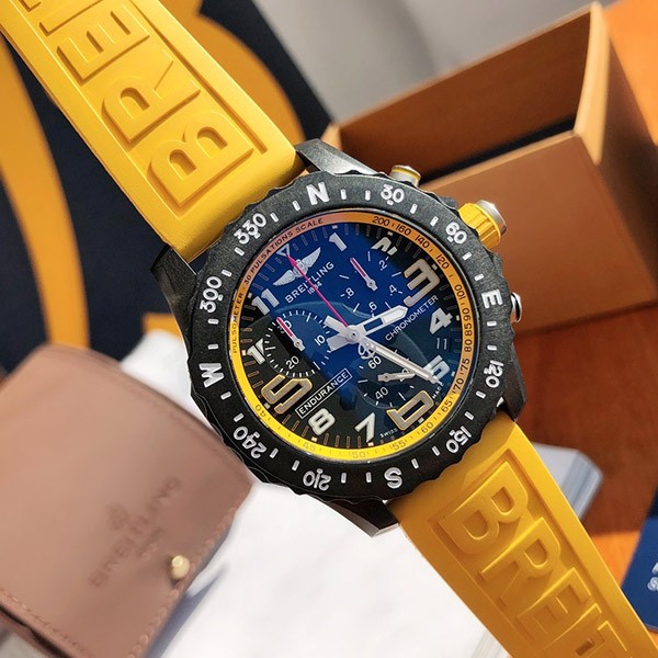 ★Popular in Japan! Breitling Replica Endurance Pro X82310A