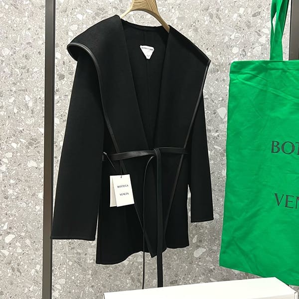 Recommended Bottega Veneta Replica Leather Belt Wool Cashmere Hooded Coat 728980V25I01000 Recommended Bottega Veneta Replica Leather Belt Wool Cashmere Hooded Coat 728980V25I01000