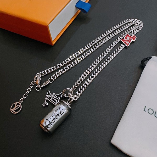 Louis Vuitton Necklace Replica Collier Charles vuh52473