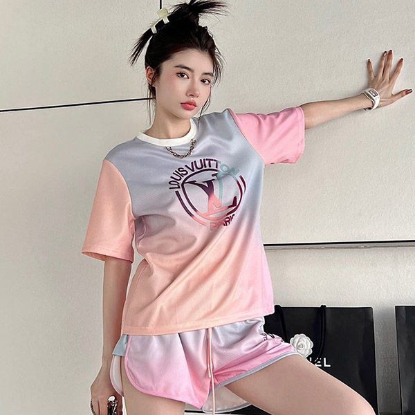 Very popular all over the world? Louis Vuitton Gradient LV Circle T-shirt top and bottom set copy vuz42070
