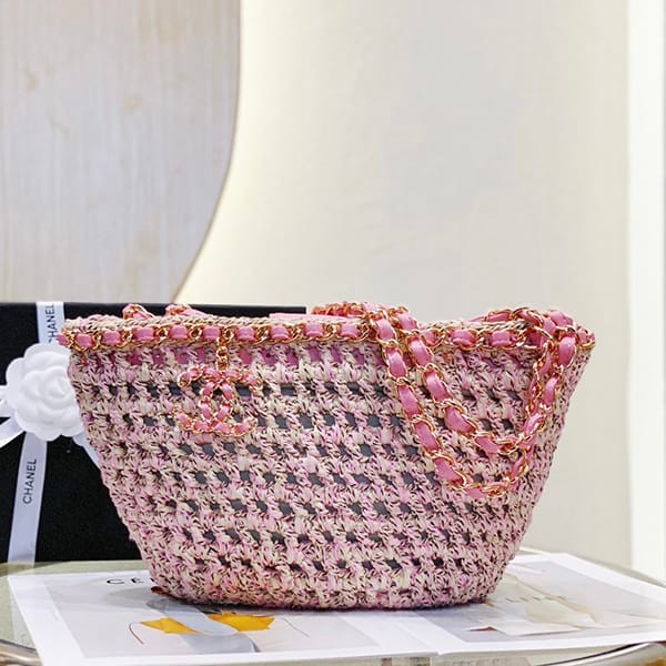 For summer outings ☆ Chanel CC Charm Basket Bag Replica AS3689