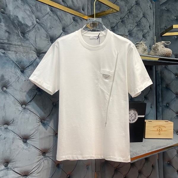 Fashionable? Prada replica logo T-shirt with pocket and short sleeves pue02325