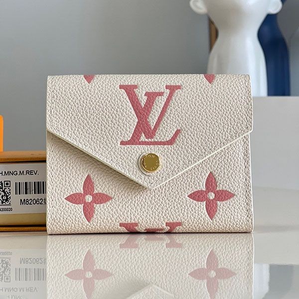 Secured Louis Vuitton Portefeuille Victorine Replica Wallet M82062