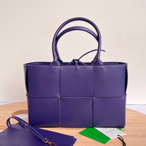 Bottega Veneta Replica Small Arco Tote Bag boz41447
