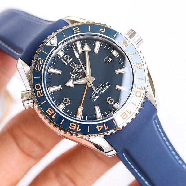 Replica Omega Seamaster Planet Ocean Co-Axial Master Chronometer omp46112