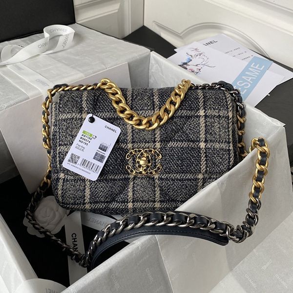 Sure to sell out Chanel 19 shoulder bag handbag replica shg81705