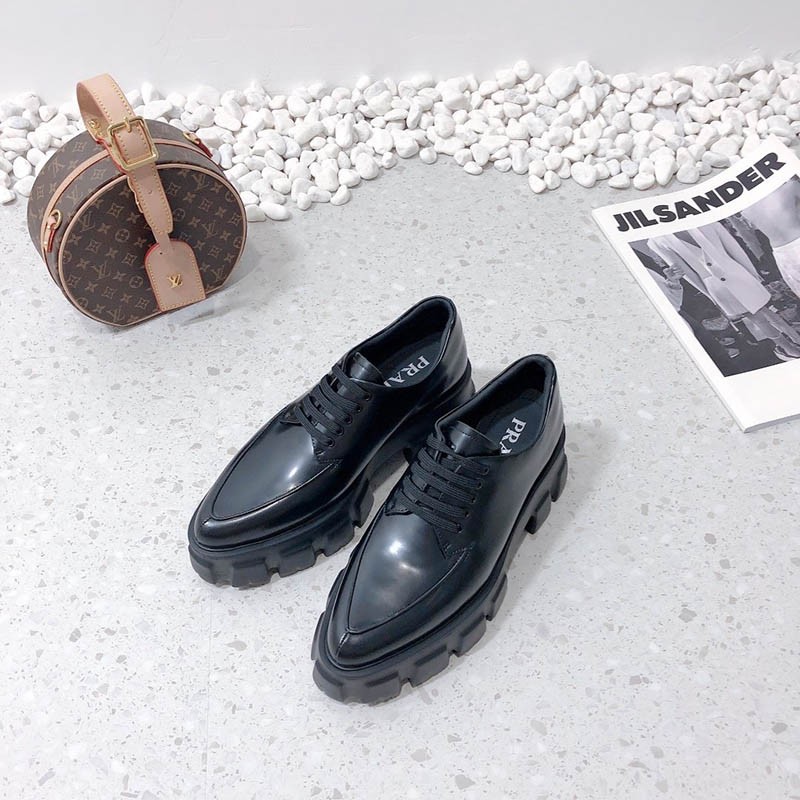 [Not available in Japan] Prada brushed leather loafers pux53347